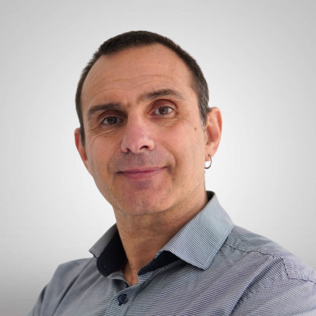 Retrato de Asier C. López - director de I+D (ELEVAM Labs)